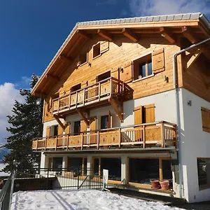 Mia - La Terrasse De Chalet